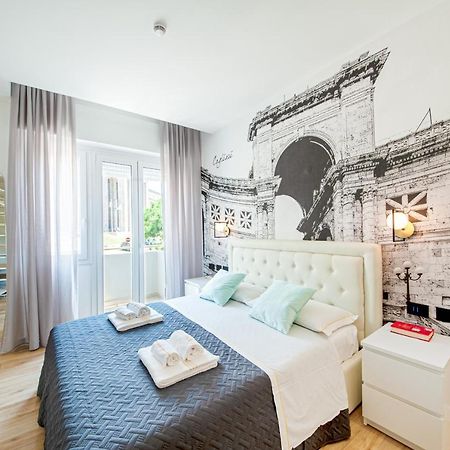 Eleonore Elegant Room Suite Cagliari Exterior foto