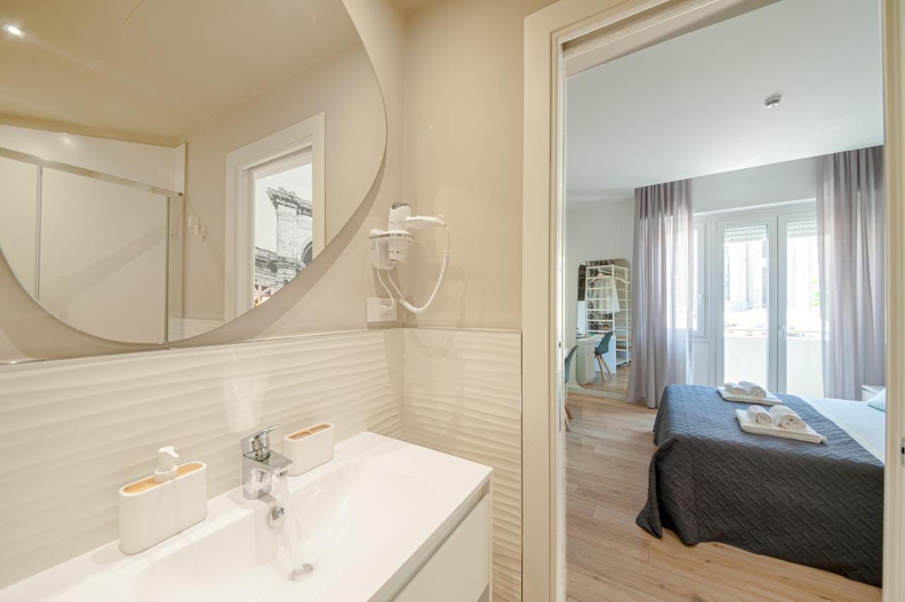 Eleonore Elegant Room Suite Cagliari Exterior foto